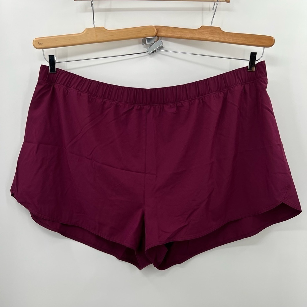 Old Navy Plus Stretcher Tempo Shorts Ladies Size 4X NEW